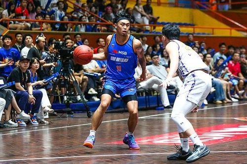 VBA 2025: Ngược dòng kịch tính, 'Trâu Hà Nội' gieo sầu 'Út Phin'