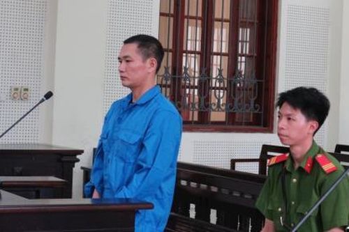 Anh em 'cột chèo' và chiếc khung cửa vẹo