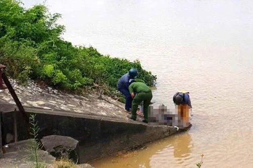 Phát hiện thi thể nam giới trôi trên sông Lam