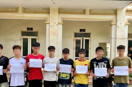 Triệu tập đối tượng mang hung khí, gây rối trật tự công cộng