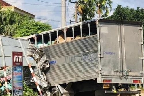 Tai nạn liên hoàn trên đường Hồ Chí Minh nhánh Đông