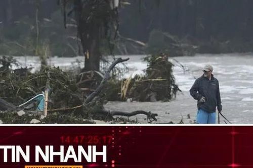 TIN NHANH: 'Thảm họa 100 năm' tại bang Texas, số người chết tiếp tục tăng