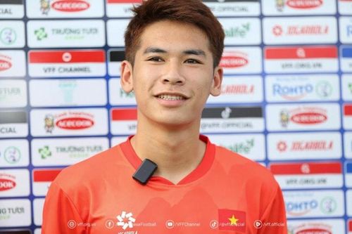 Cầu thủ trẻ hay nhất V.League rời U22 Việt Nam; Bầu Đức chi 20 tỷ đồng chiêu mộ 2 ngoại binh 'khủng'