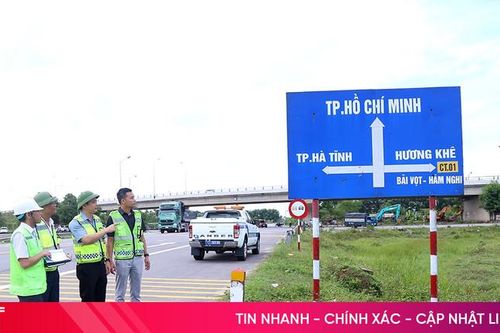 Rà soát, điều chỉnh biển báo giao thông phù hợp với đơn vị hành chính mới ở Hà Tĩnh
