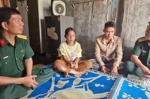 Những người lính âm thầm 'chắp cánh' tri thức nơi biên cương