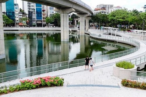 Hà Nội: Hồ Hoàng Cầu 'lột xác' sau 1 năm cải tạo