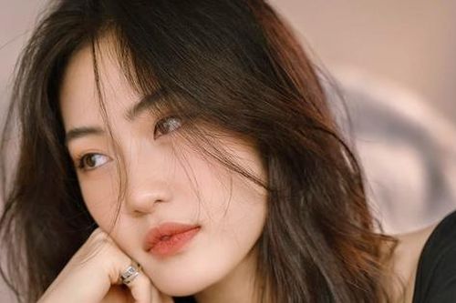 Hoa khôi bóng chuyền Việt Hương 'ở ẩn' sau khi lấy chồng, cuộc sống sang chảnh bậc nhất