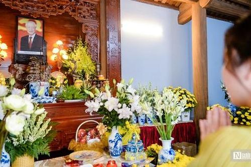 Hà Nội: Người dân thắp hương tưởng niệm cố Tổng Bí thư Nguyễn Phú Trọng