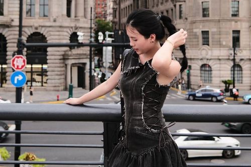'Tan chảy' trước khoảnh khắc Thành Chung và vợ ngọt ngào ở nước ngoài