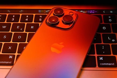 Bên trong phòng thử nghiệm độ bền iPhone của Apple