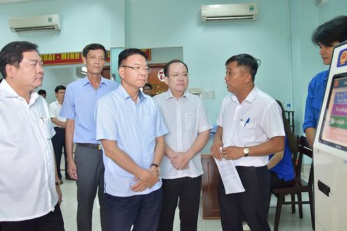 Phó Thủ tướng Lê Thành Long làm việc tại xã Châu Thành