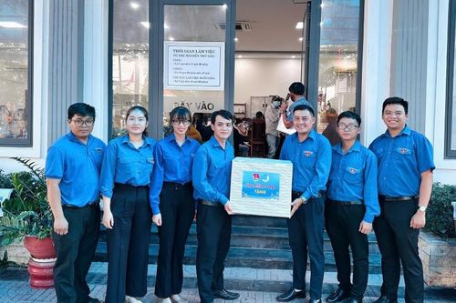 Thanh niên Đồng Tháp đồng loạt ra quân hỗ trợ Trung tâm Phục vụ hành chính công