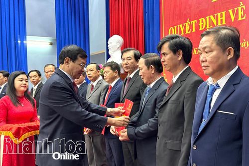 Sở Y tế công bố các quyết định về công tác cán bộ