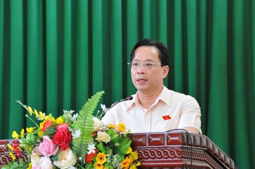 Đoàn đại biểu Quốc hội tỉnh tiếp xúc cử tri định kỳ tại phường Lương Văn Tri