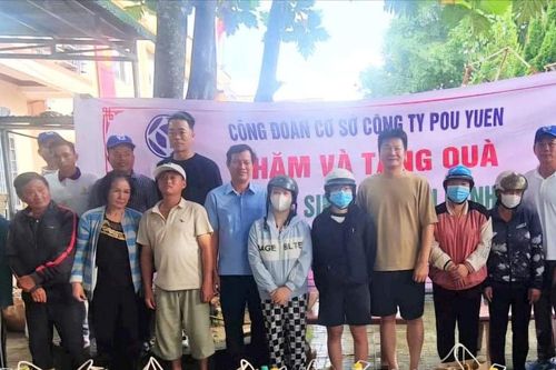 Tặng 400 phần quà cho các hoàn cảnh khó khăn