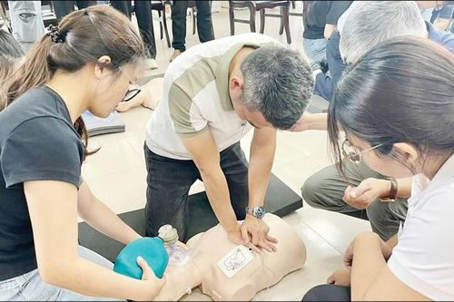 Nâng tầm nguồn nhân lực y tế từ đào tạo chuyên sâu