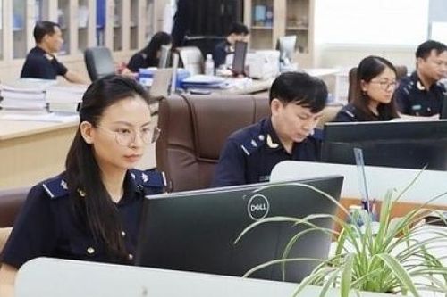 Nợ thuế gần 20 tỷ đồng, 2 doanh nghiệp bị dừng làm thủ tục xuất nhập khẩu hàng hóa