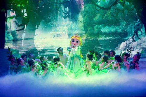 Ứng dụng công nghệ trong sân khấu: Cái khó vẫn bó cái khôn!