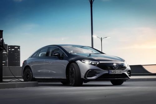Mercedes thừa nhận thất bại với mẫu xe điện EQS