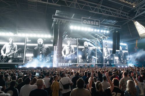 Oasis – Ban nhạc huyền thoại hội ngộ sau 16 năm