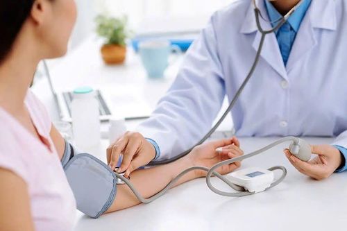 Kiểm toán chăm sóc sức khỏe: Đảm bảo tuân thủ và cải thiện việc chăm sóc bệnh nhân