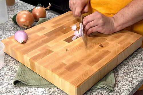 Chuyên gia cảnh báo 4 trường hợp cần thay thớt ngay để tránh rước bệnh