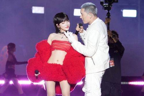 Màn tương tác ngọt ngào của ca sĩ Anh Tú và một 'em xinh' gây sốt