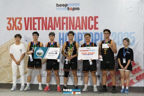 Sôi động giải bóng rổ học đường 3X3 HoopTopia 2025