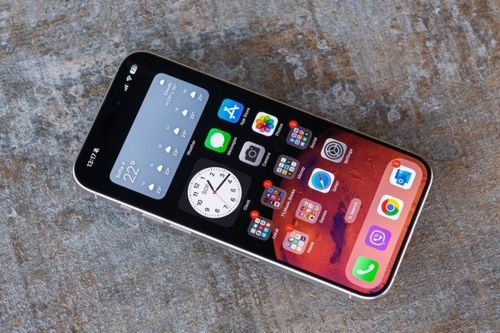 Giá iPhone 14 Pro Max, iPhone 15 Pro Max, iPhone 16 Pro Max mới nhất giảm sốc, rẻ chưa từng có, cực dễ mua dù iPhone 17 sắp ra