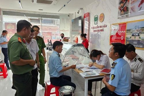 Làm rõ động cơ phát tán hình ảnh tố C.P. Việt Nam bán thịt heo bệnh