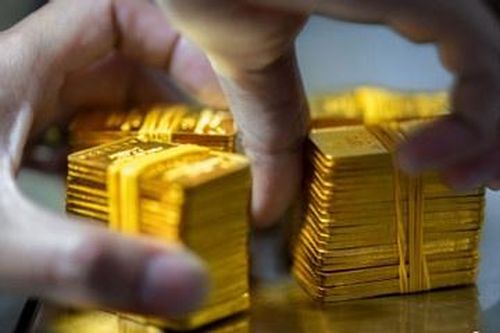 Người phụ nữ bị lừa 300 triệu khi tham gia đầu tư sàn giao dịch vàng