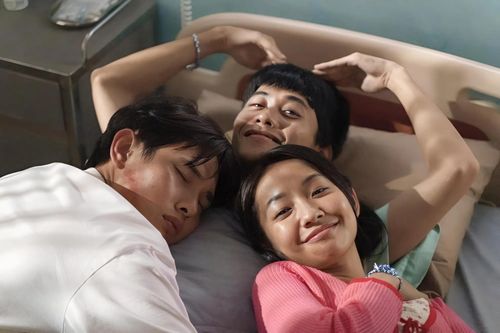 Phim Việt về tình dục bị chê phản cảm, đạo diễn nói gì?