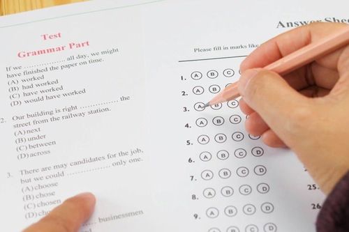 Bắt quả tang hơn 800 người gian lận thi TOEIC