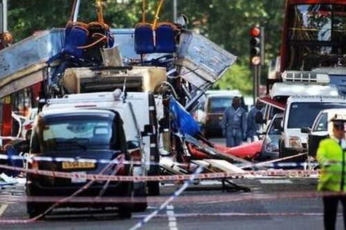 Tưởng niệm 20 năm vụ đánh bom khủng bố hệ thống tàu điện ngầm và xe buýt ở London