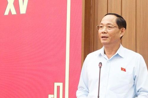 Phó Chủ tịch Quốc hội Trần Quang Phương tiếp xúc cử tri tỉnh Quảng Ngãi
