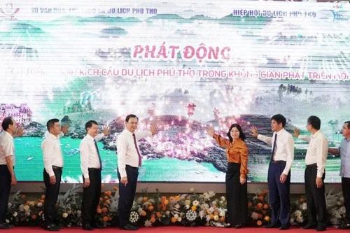 Phú Thọ phát động chương trình kích cầu du lịch với thông điệp 'Phú Thọ - Đến để yêu'