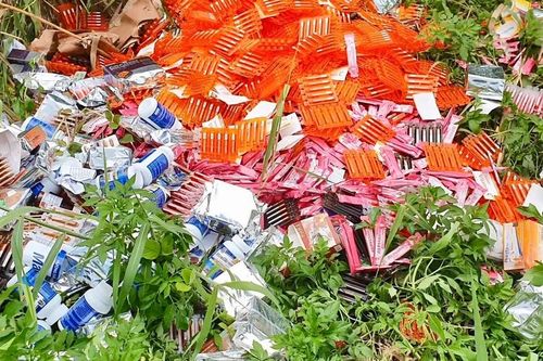 TP Hồ Chí Minh yêu cầu các cơ sở y tế khẩn trương rà soát sản phẩm, ngăn chặn hàng giả