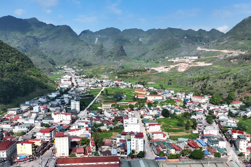 Chính quyền hai cấp vùng biên Tuyên Quang: Ổn định, linh hoạt, vì dân phục vụ