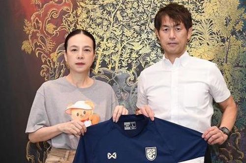 Lỡ vé dự World Cup, nội bộ bóng đá Thái Lan lục đục