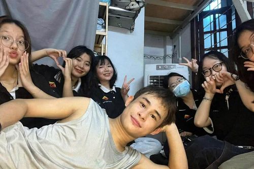 Những thước phim cảm động về chàng trai trẻ mắc phải hội chứng Tourette