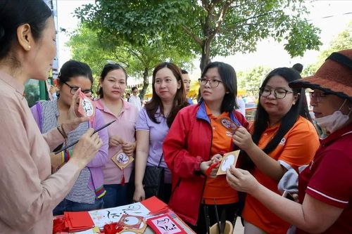 Hệ sinh thái sách số: 'Mỏ vàng' không thể bỏ lỡ