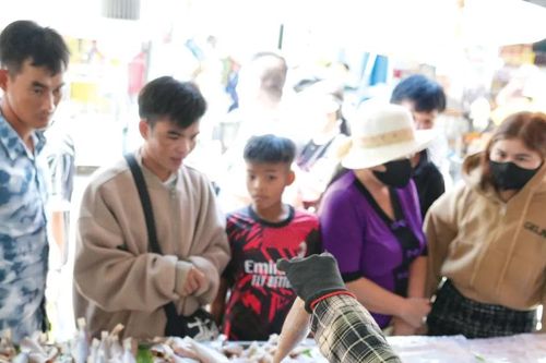 TPHCM với hơn 14 triệu dân: Thách thức quản lý an toàn thực phẩm