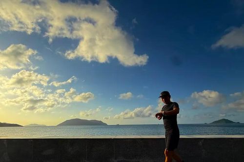 Garmin Forerunner 970 cho chân chạy chuyên nghiệp lẫn ba môn phối hợp