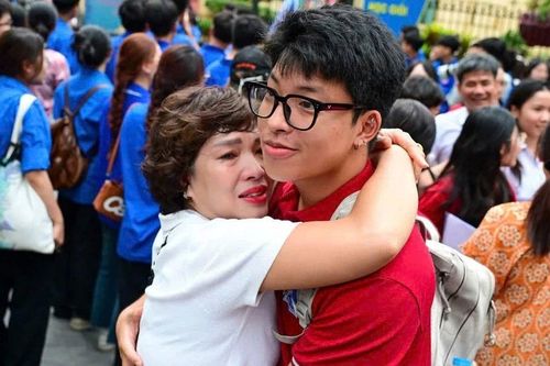 Con trượt lớp 10- hãy luôn ở bên con, nhất là khi thất bại