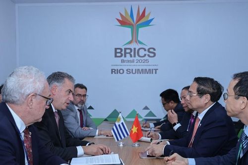 Thủ tướng Phạm Minh Chính gặp Tổng thống Indonesia, Uruguay và Chile, thúc đẩy hợp tác, đầu tư