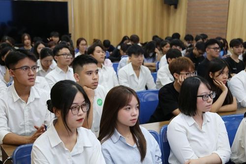 Đưa tiếng Anh thành ngôn ngữ thứ hai trong trường học: Tạo hệ sinh thái ngôn ngữ, mở rộng cánh cửa hội nhập