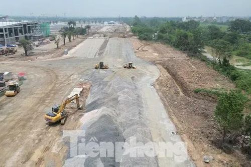 Hà Nội đẩy mạnh dự án giao thông theo cơ chế 'làn xanh'