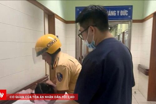 CSGT Huế kịp thời đưa bé gái đi cấp cứu, vượt cơn nguy kịch