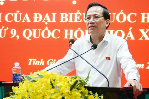 Bộ trưởng Đào Ngọc Dung lắng nghe ý kiến cử tri sau vận hành chính quyền 2 cấp