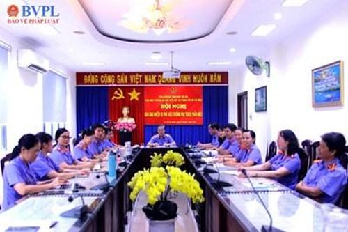 Bàn giao nhiệm vụ Phó Hiệu trưởng phụ trách Phân hiệu Trường Đại học Kiểm sát tại TP Hồ Chí Minh